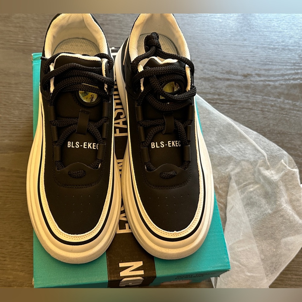 Men’s Black and White Shoes in Size 8.5